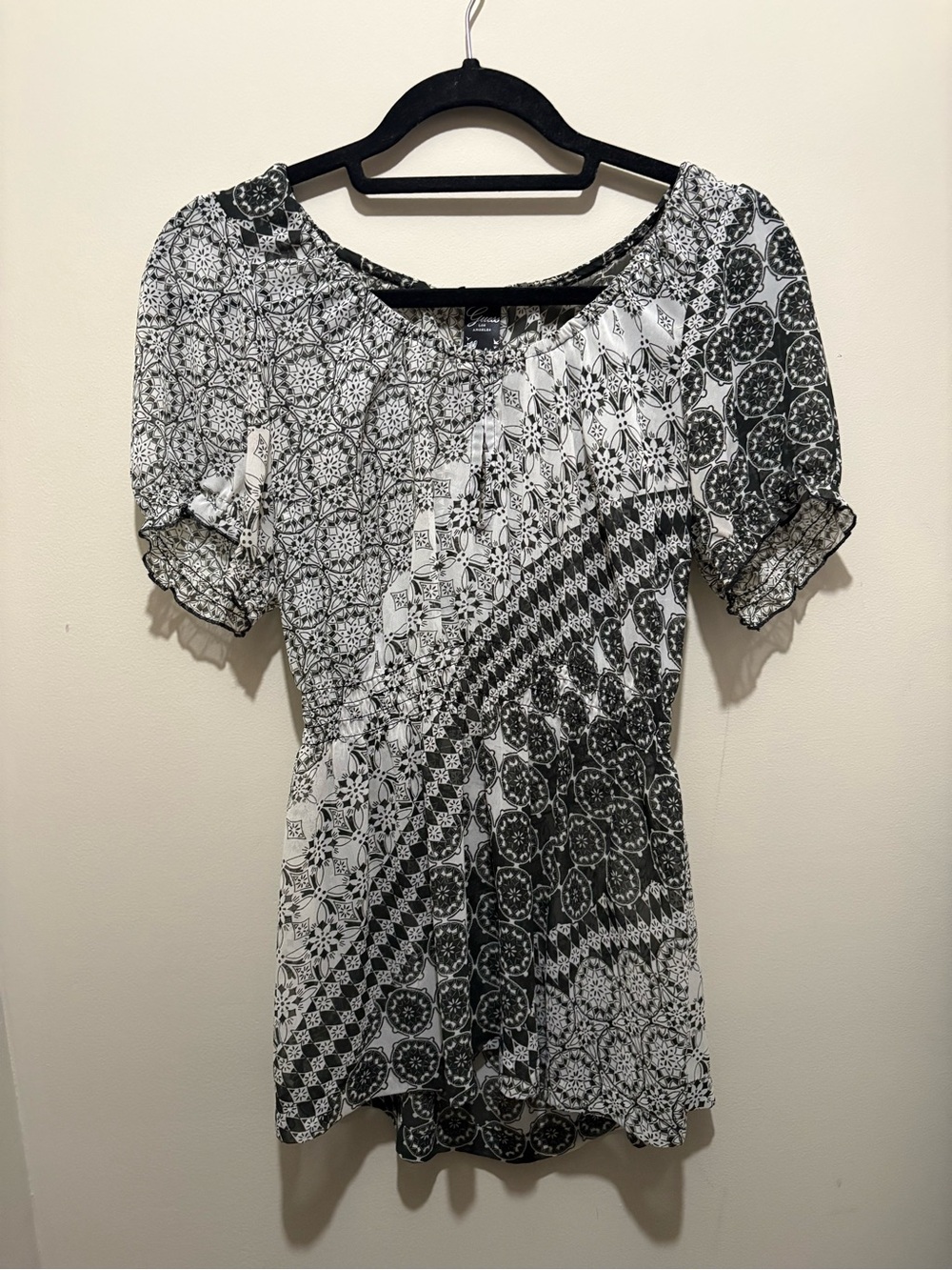Guess Los Angeles Black and White Patterned Top